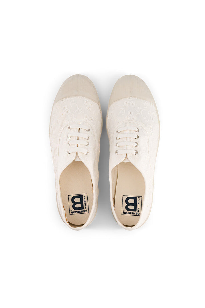 Tennis Lacet Broderie Anglaise
