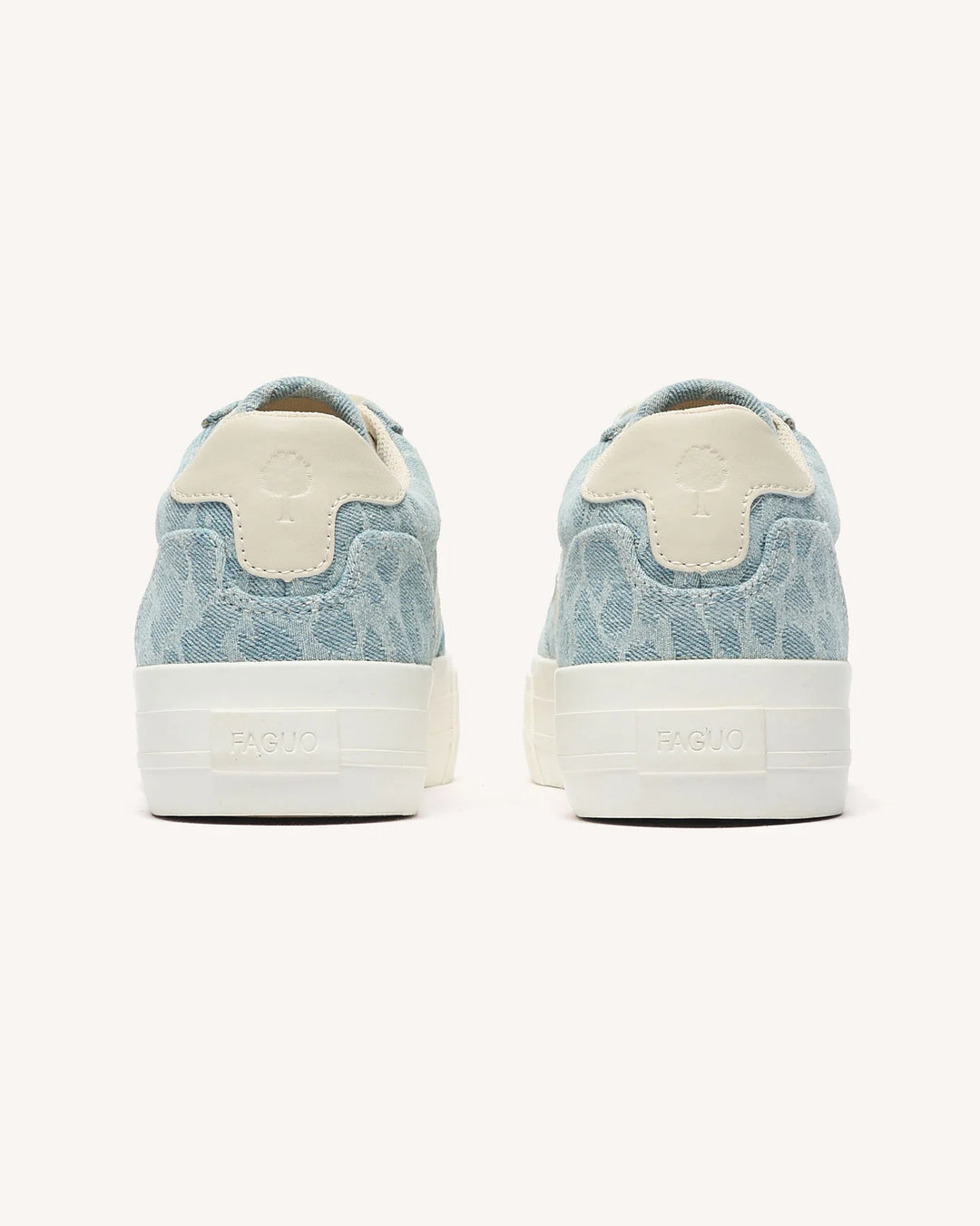 Baskets Walnut Platform